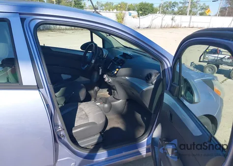 2014 Chevrolet Spark 1Lt Auto из США, поврежденный, VIN KL8CD6S92EC588353